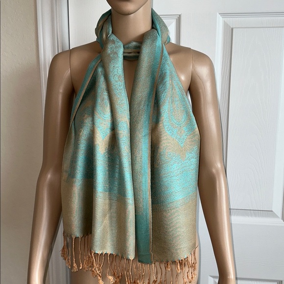 Chic Teal and Gold Blue Pacific Women's Wrap. - Picture 6 of 12